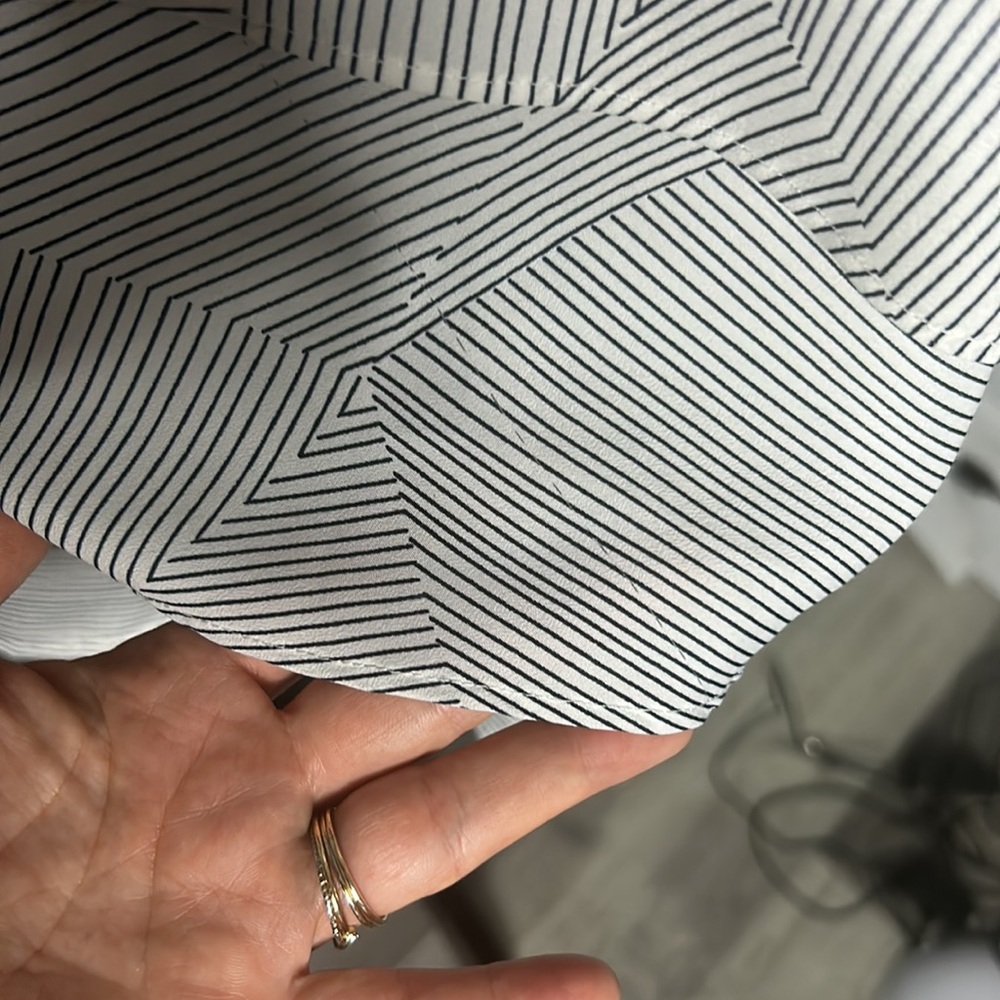 Loft Patterned Blouse - Picture 4 of 4